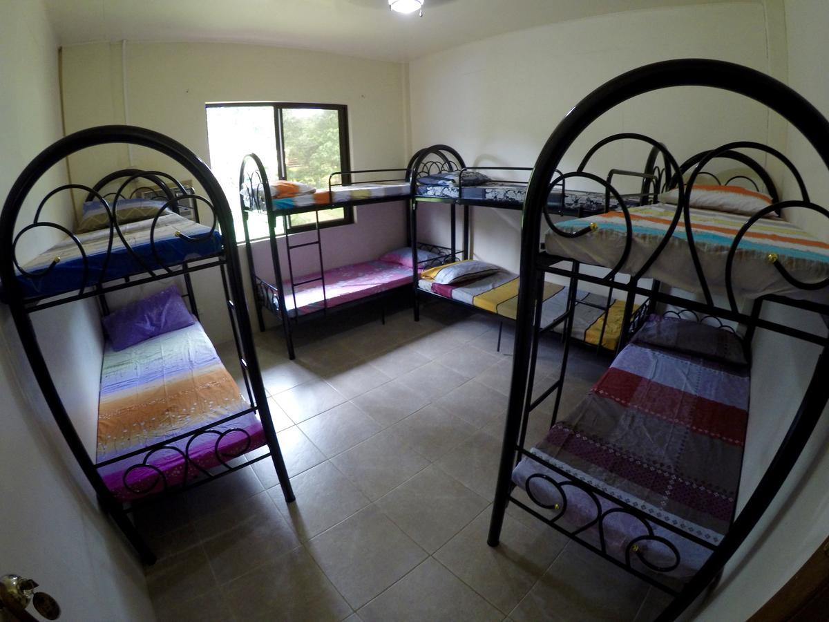 Fat Monkey Hostel Coron Dış mekan fotoğraf