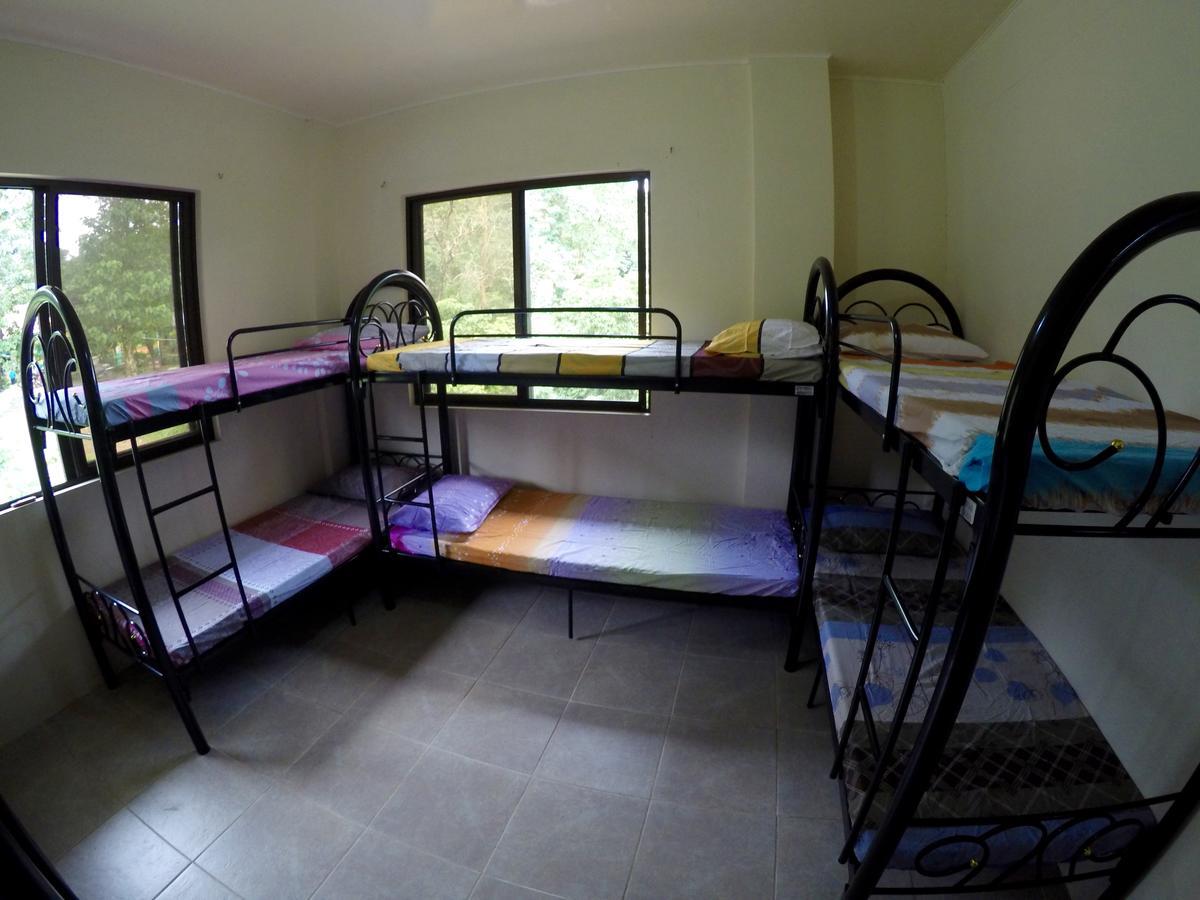 Fat Monkey Hostel Coron Dış mekan fotoğraf