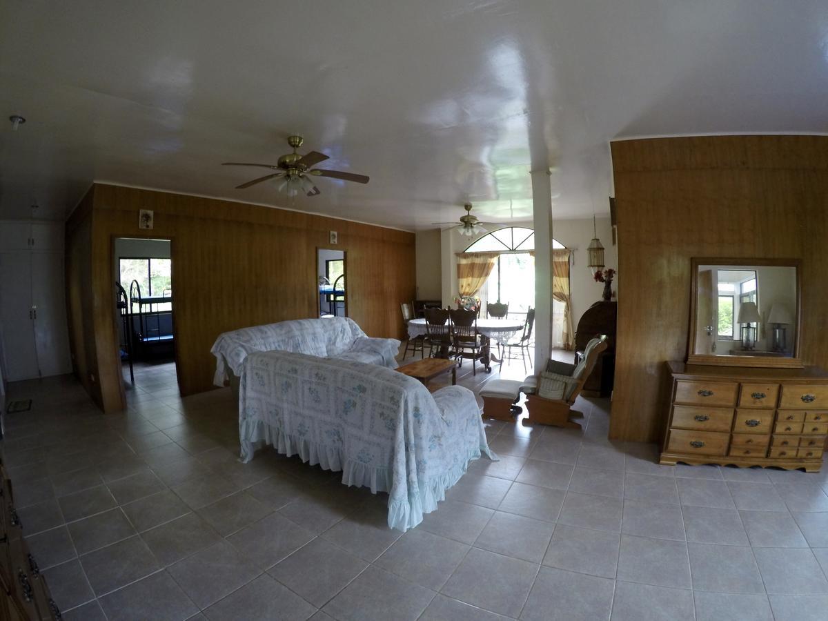 Fat Monkey Hostel Coron Dış mekan fotoğraf