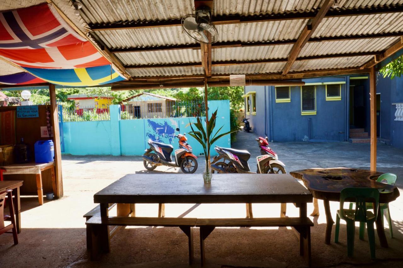 Fat Monkey Hostel Coron Dış mekan fotoğraf