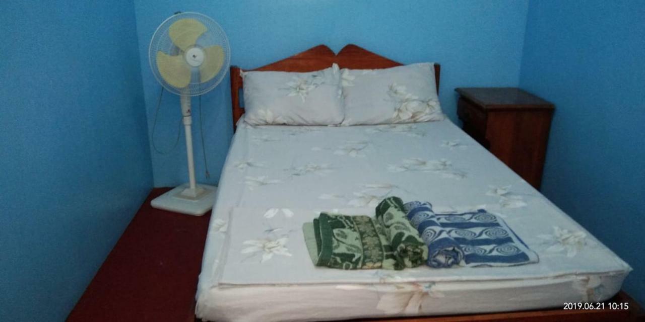 Fat Monkey Hostel Coron Dış mekan fotoğraf