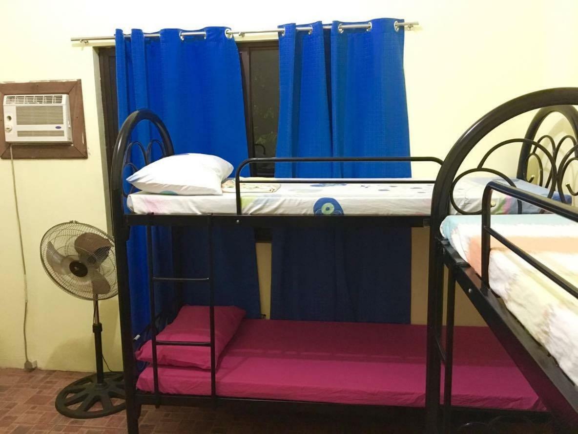 Fat Monkey Hostel Coron Dış mekan fotoğraf